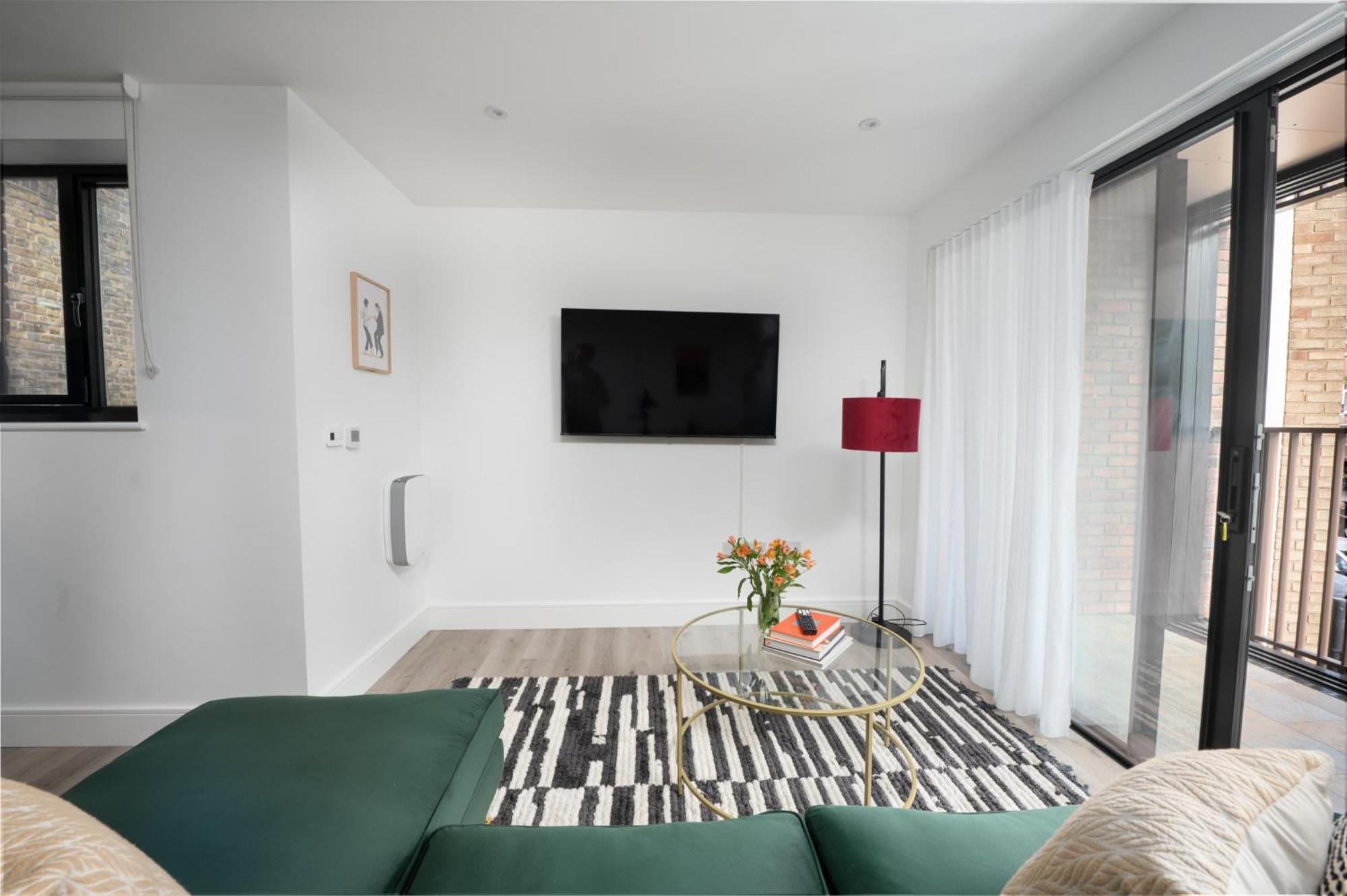 Luxury Chelsea & Fulham Flat With Large Balcony, Location, High Spec Luxury * London