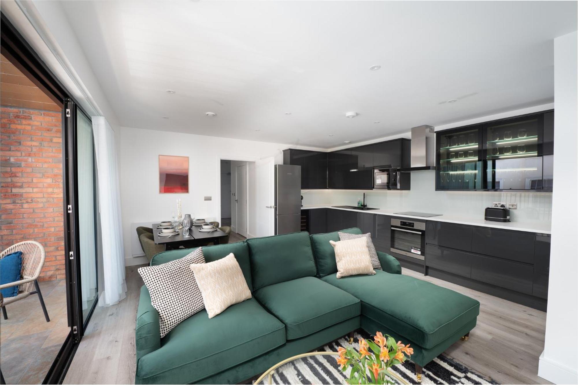 Luxury Chelsea & Fulham Flat With Large Balcony, Location, High Spec Luxury London