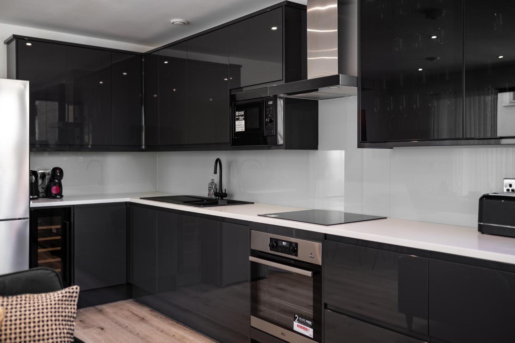 Luxury Chelsea & Fulham Flat With Large Balcony, Location, High Spec Luxury * London