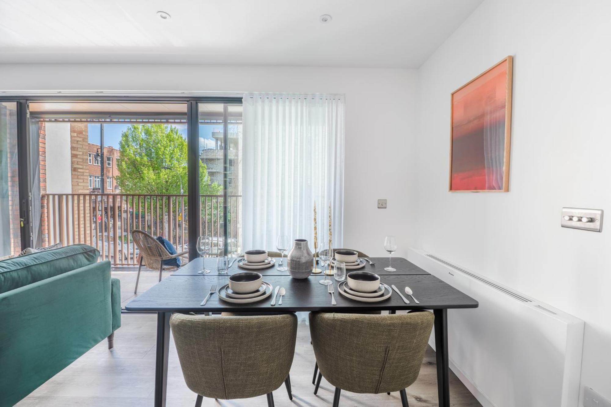 Luxury Chelsea & Fulham Flat With Large Balcony, Location, High Spec Luxury London